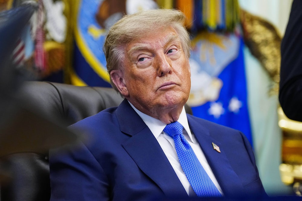 Trump heimlich im Catering-Wagen aus Jet geschleust