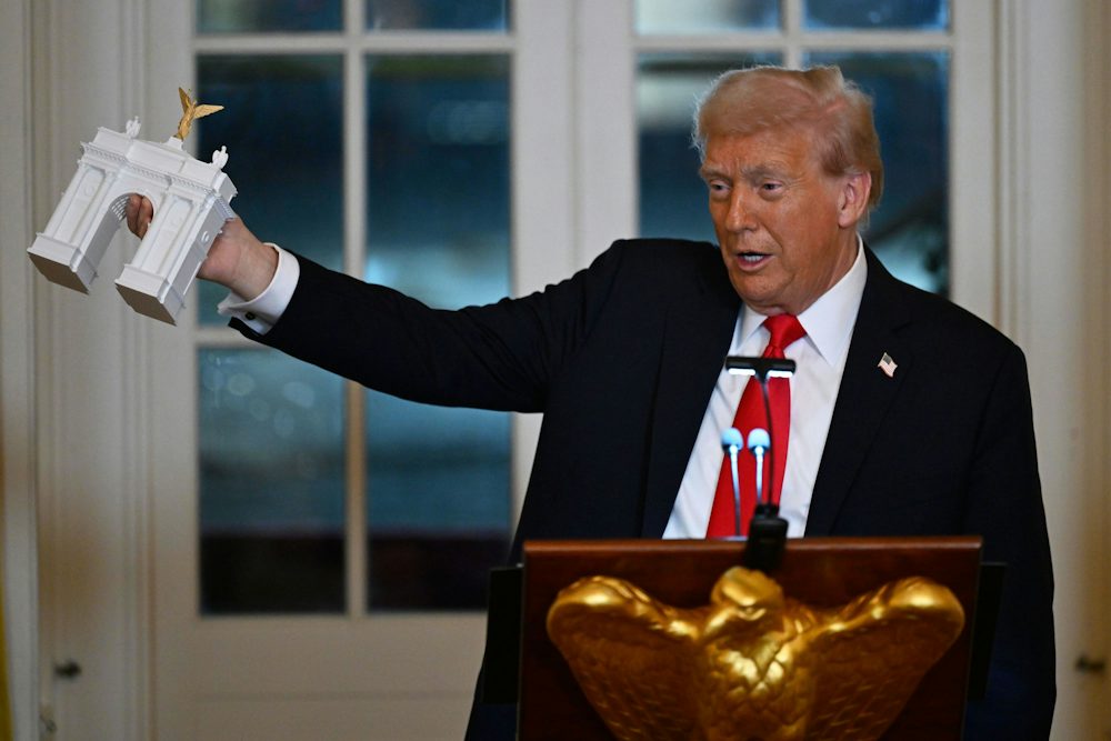 Trump will geplanten Triumphbogen zum Militärkomplex machen