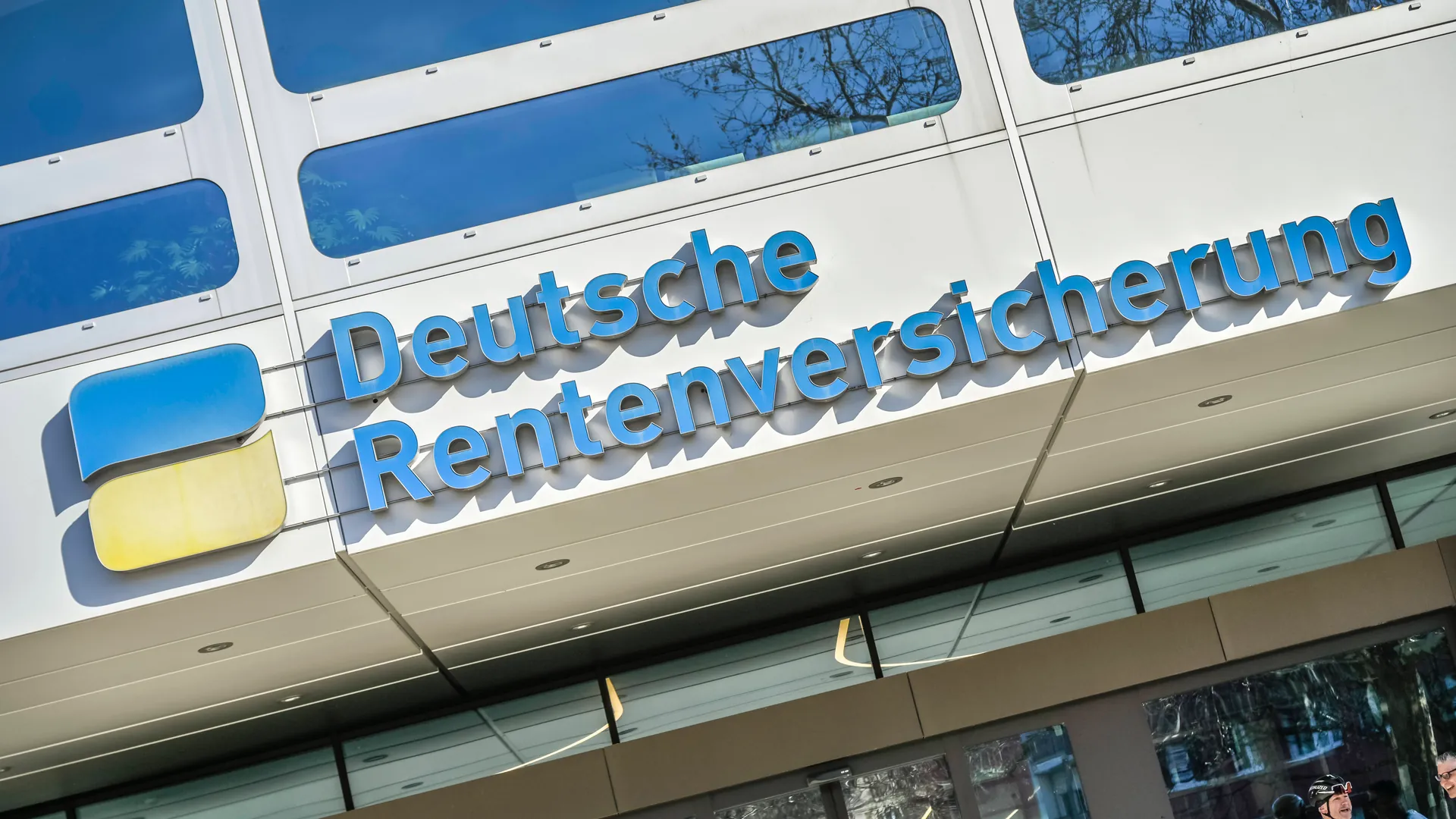 Rente: DRV warnt vor Kürzung – höherer Beitrag ab 2027 möglich