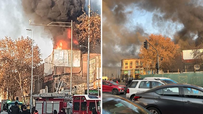 Incendio se registra en local comercial ubicado en plena Alameda: provocó corte de tránsito