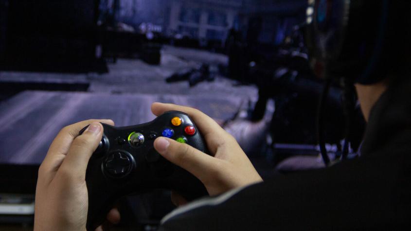 The Gamer Profile in Chile: Survey Reveals 56% Play Video Games