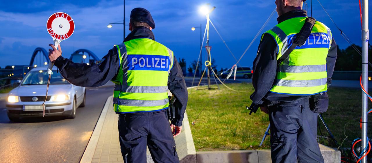 Trotz EU-Migrationsreform Dobrindt will an Grenzkontrollen festhalten