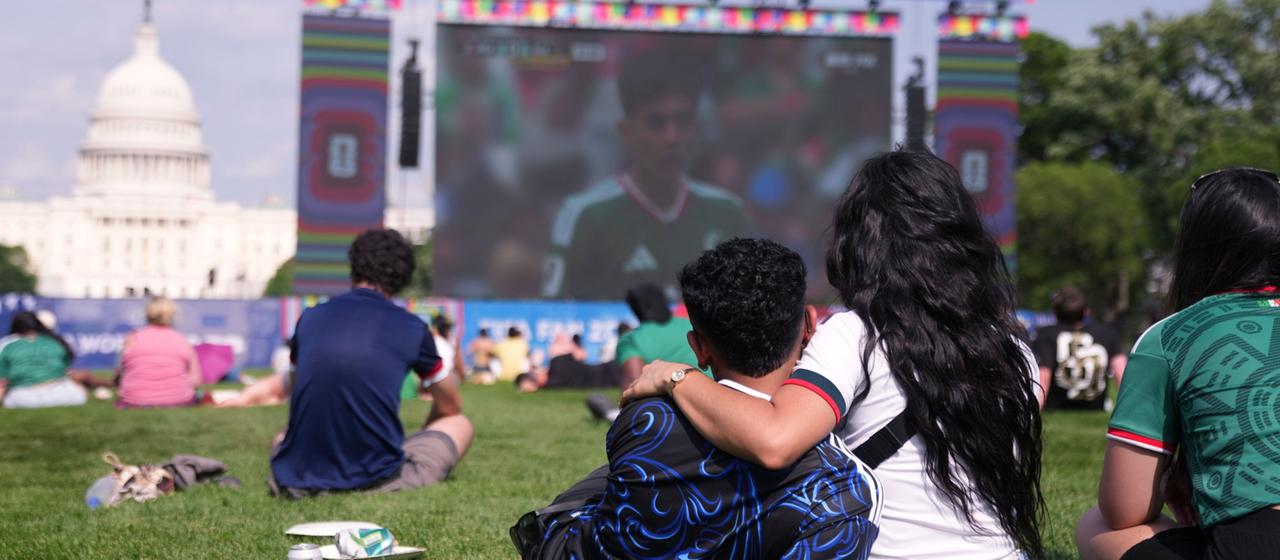 Erstes WM-Spiel in den USA Zweifel an der großen Fußball-Party