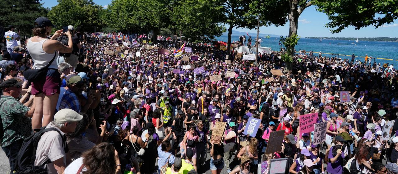 Vor Treffen in Frankreich Tausende protestieren in Genf gegen G7-Gipfel