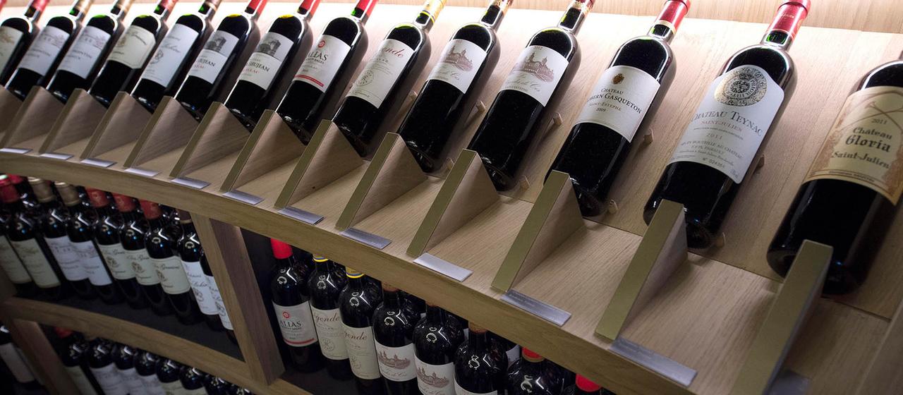 Trump droht Frankreich vor G7-Gipfel mit Zöllen auf Wein