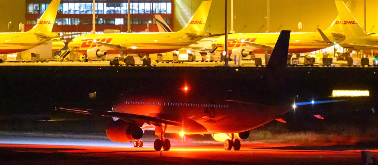 Erneuter Abschiebeflug Deutschland weist Straftäter nach Afghanistan aus