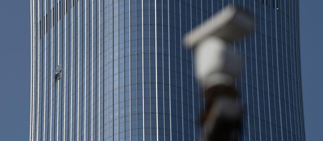 Absturz in CITIC Tower Pekings Behörden nennen Details zu Flugzeug-Crash