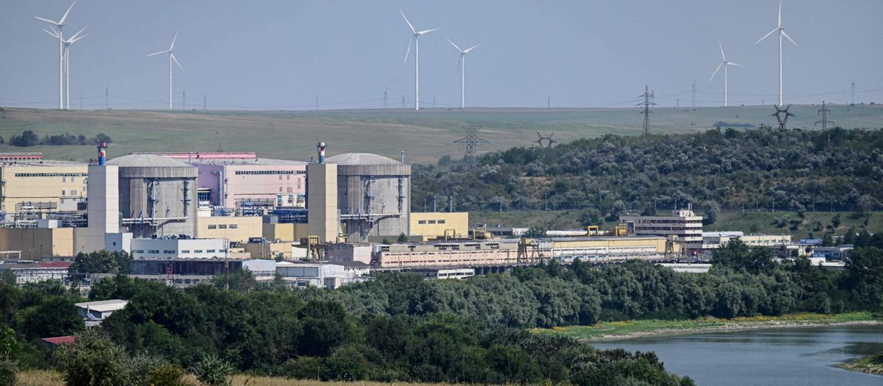 Low Danube water level: Romania completely shuts down its only nuclear power plant