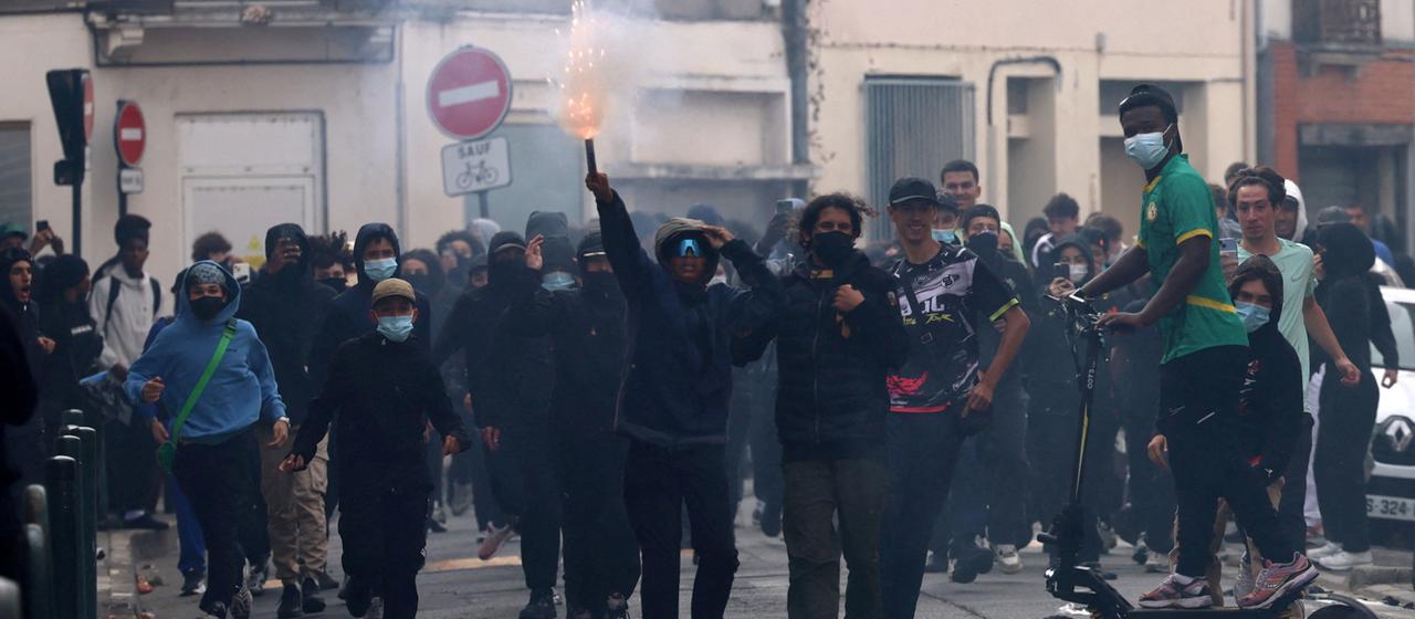 Frankreich Schulprotest soll weitergehen - ohne Gewalt