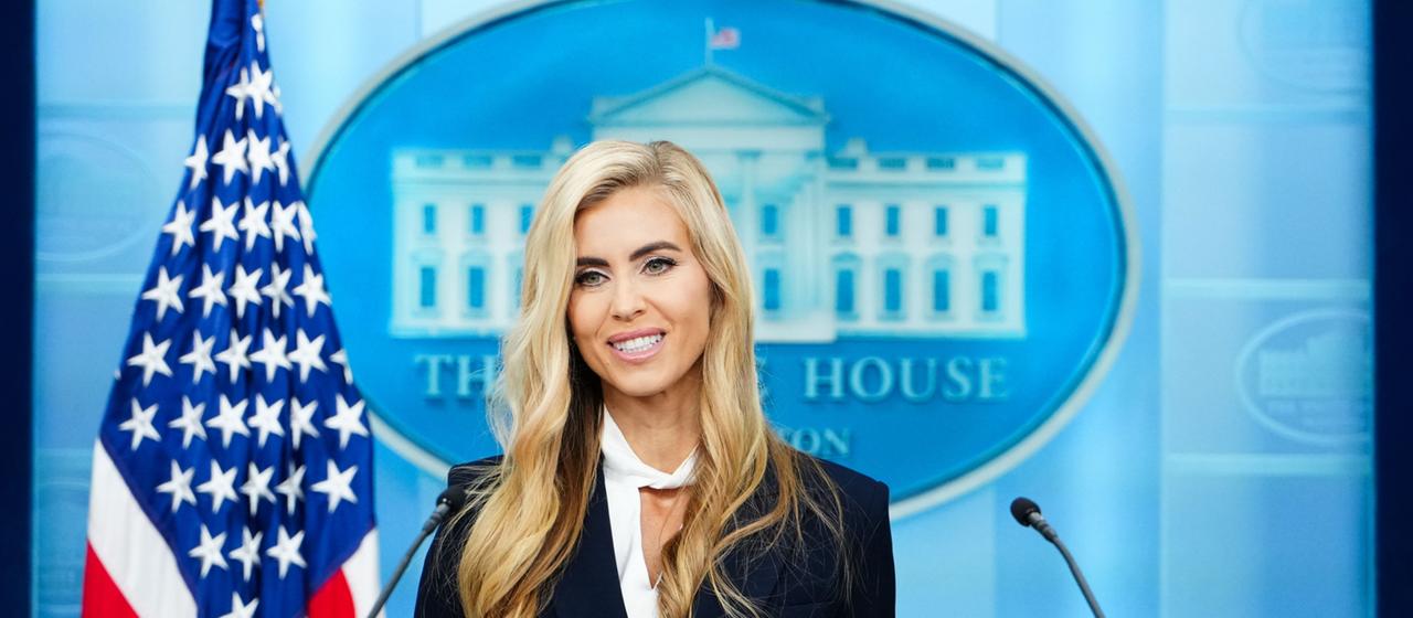 Zweifel an Qualifikation: Trumps neue Sprecherin bei Anwaltsprüfung durchgefallen