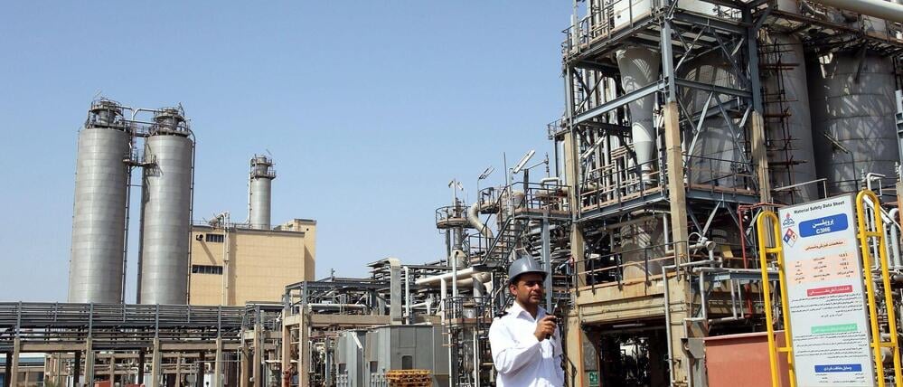 Iran meldet US-israelischen Angriff auf Petrochemie-Zentrum mit Toten und Verletzten