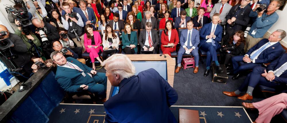 Frist für Öffnung der Straße von Hormus: Trump droht Iran mit „völliger Zerstörung“ der Infrastruktur