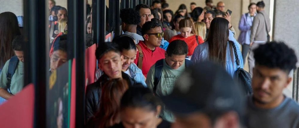 Spain Grants Hundreds of Thousands of Migrants Residency: Andrés Hopes for a Life in Legality