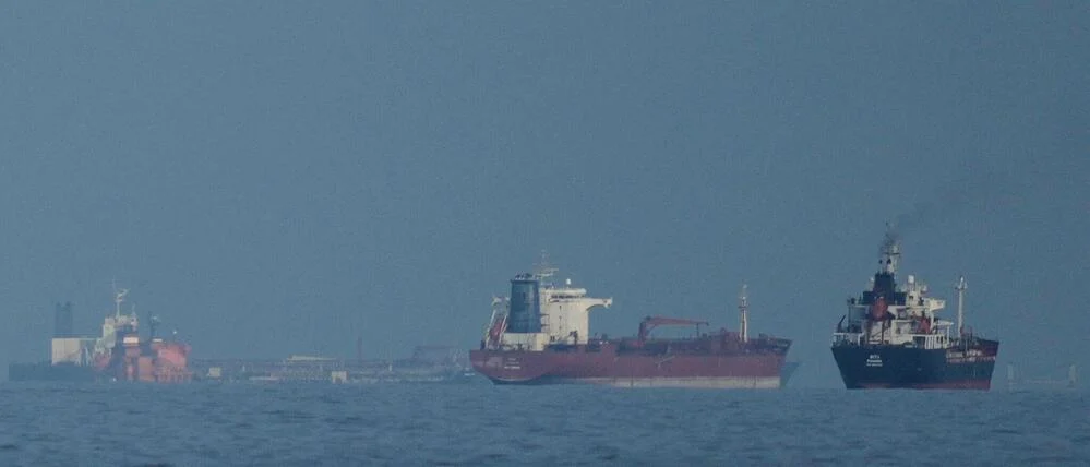 Live Mit Rakete beschossen: US-Militär stoppt Schiff im Golf von Oman gewaltsam