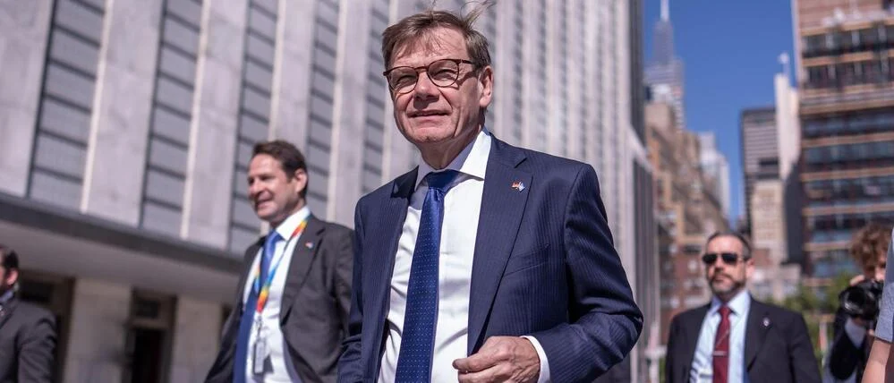 Germany's Failure on the World Stage: "This Candidacy Was Amateurish"