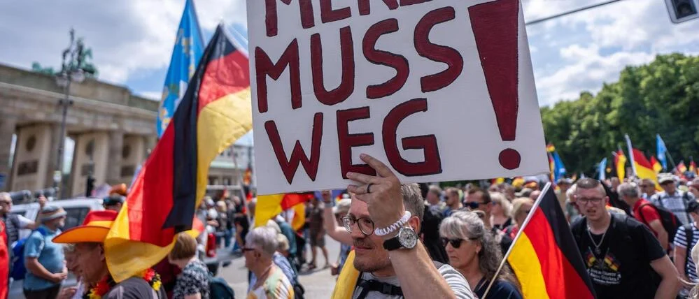 Mini-Demo auf Balkon: Bundestagspolizei wird gleich zwei Mal in AfD-Büro vorstellig