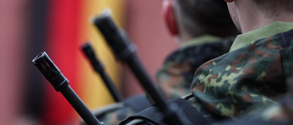 Tagesspiegel Plus Theologe gegen Kriegsdienst­ver­weigerung : „Wer seine eigenen Söhne nicht gibt, liefert die Kinder der anderen aus“