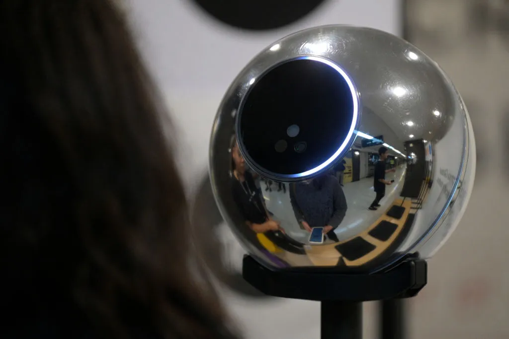 World launches tool to verify humans behind AI shopping agents