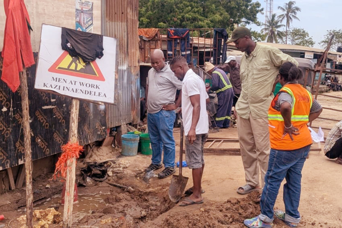 Experts’ warning over pipeline, and power line encroachment