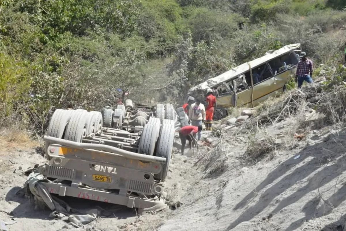 Seven killed, 17 injured in Singida minibus–lorry crash