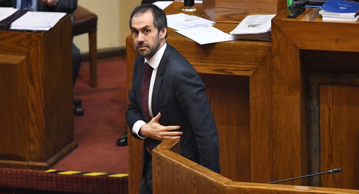 “Me alegro de la AC a Cubillos. Ojalá prospere”: Las veces que Nicolás Grau apoyó acusaciones constitucionales, incluso contra Piñera