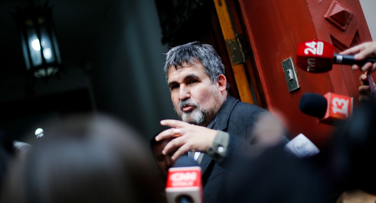 De nuevo Quiroga: exasesor de Jara genera duros reproches del oficialismo tras comparar a Quiroz con Portales y recordar que este murió asesinado