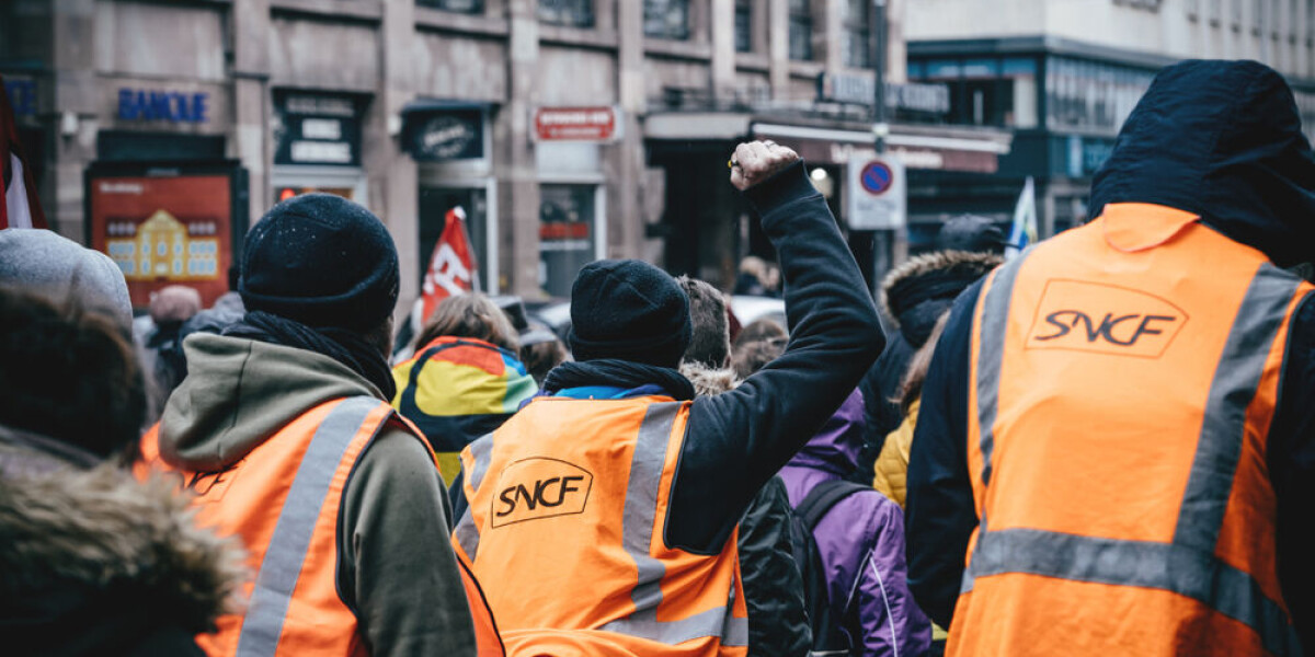 French rail unions announce joint strike action on june 10