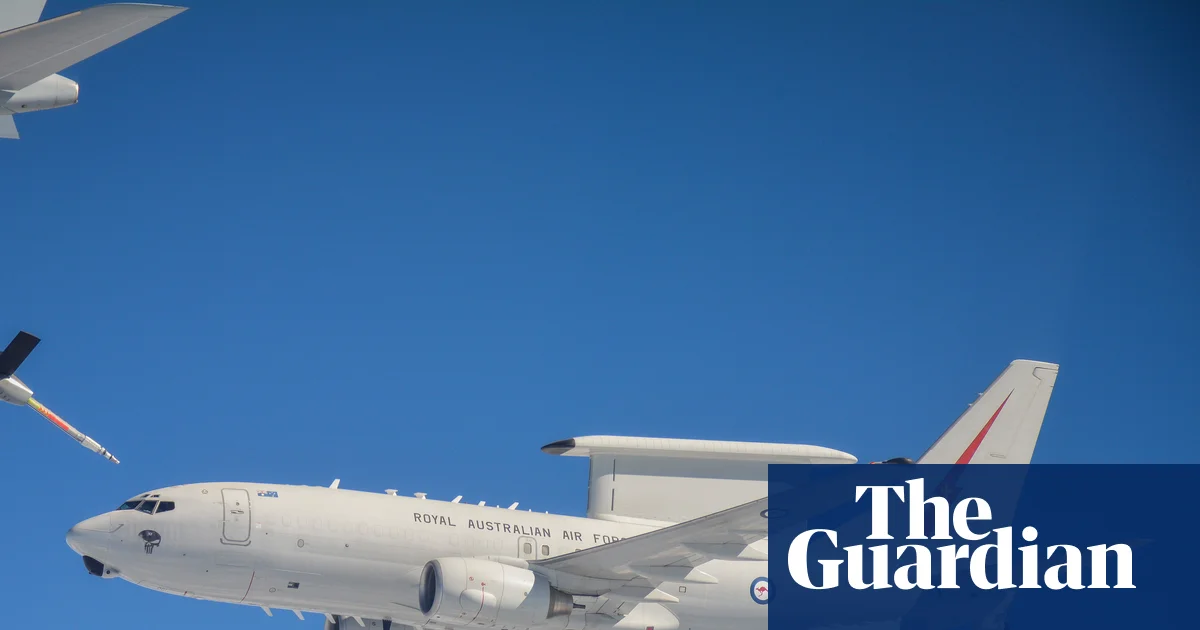Australian spy plane operators in Middle East not sharing intel with US for offensive operations, defence boss says
