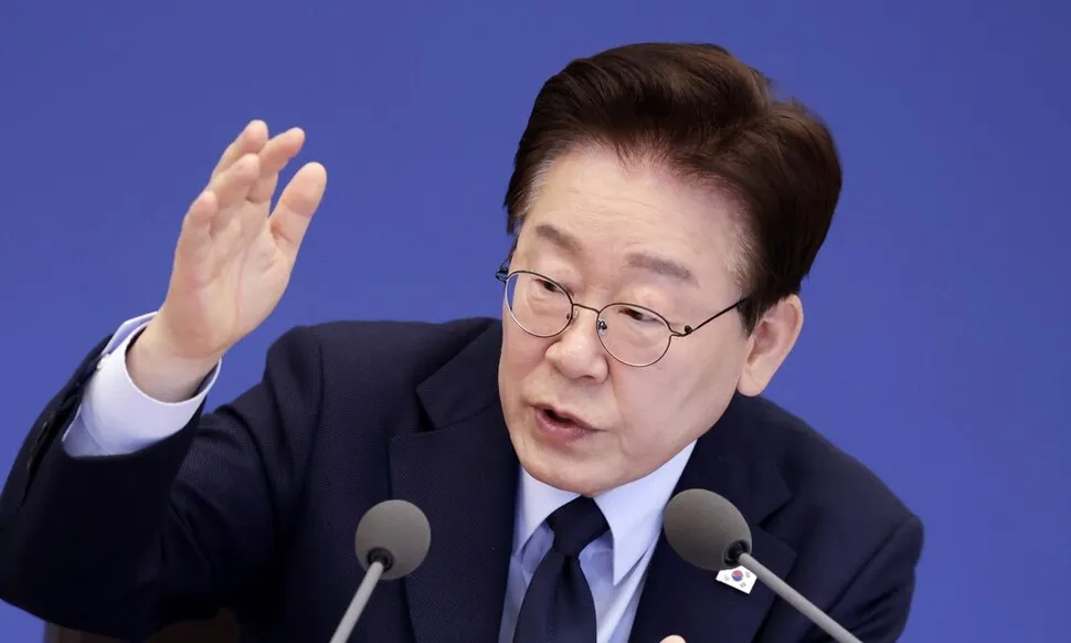 이 대통령 “높은 자살률, 우리 위상에 이런 망신도 없다”
