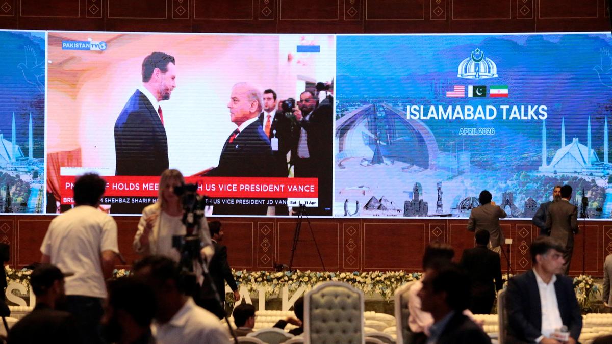 Israel-Iran war LIVE updates: U.S., Iran talks extend into second day as strait showdown deepens