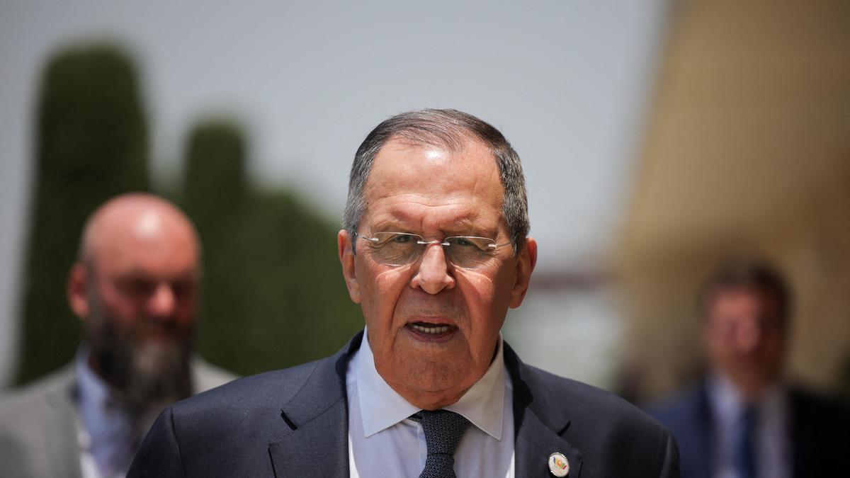 Russia recalls Envoy to Armenia over EU ties ahead of vote