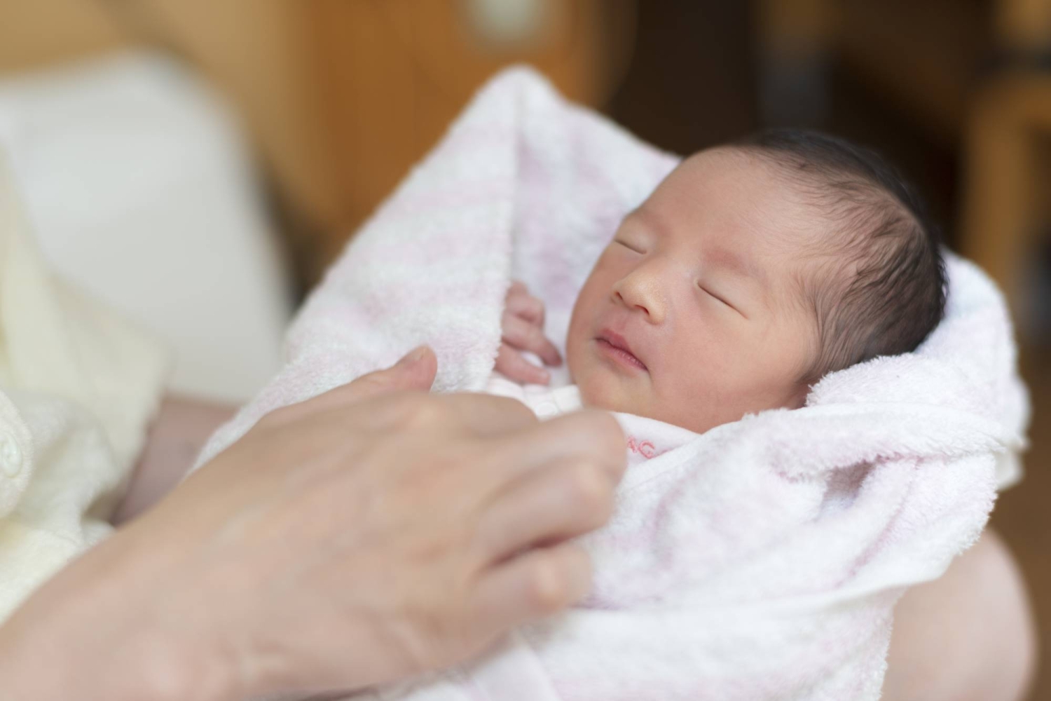 Japan’s births hit new low, but drop less severe than previous years