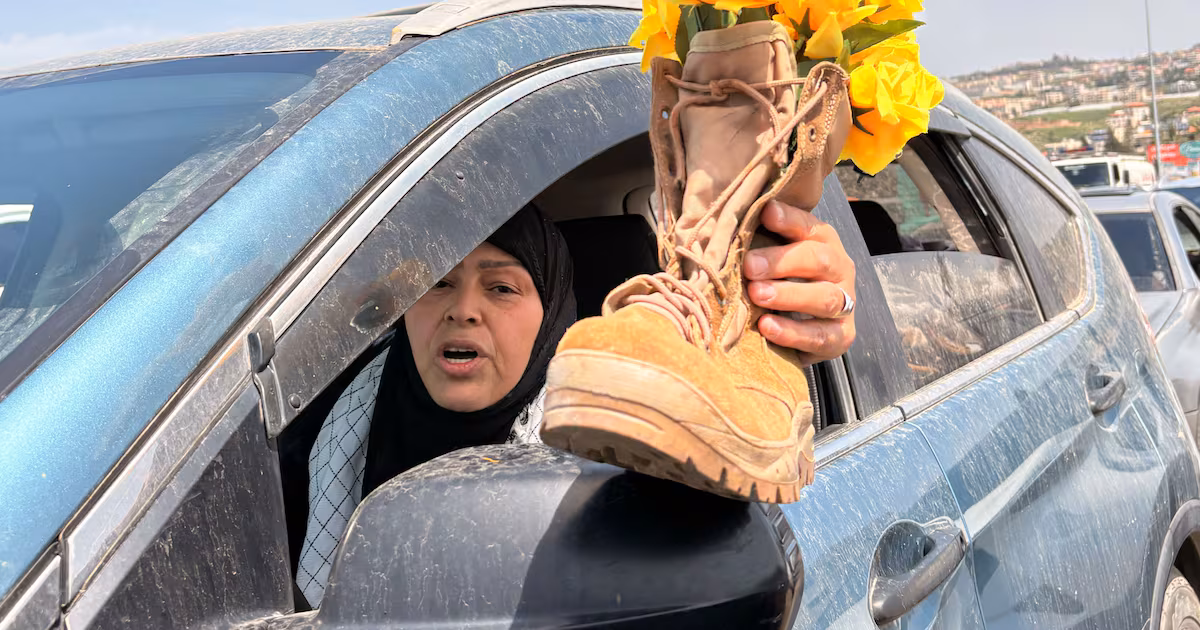 Exhausted Lebanese families return to homes in south on first day of ceasefire