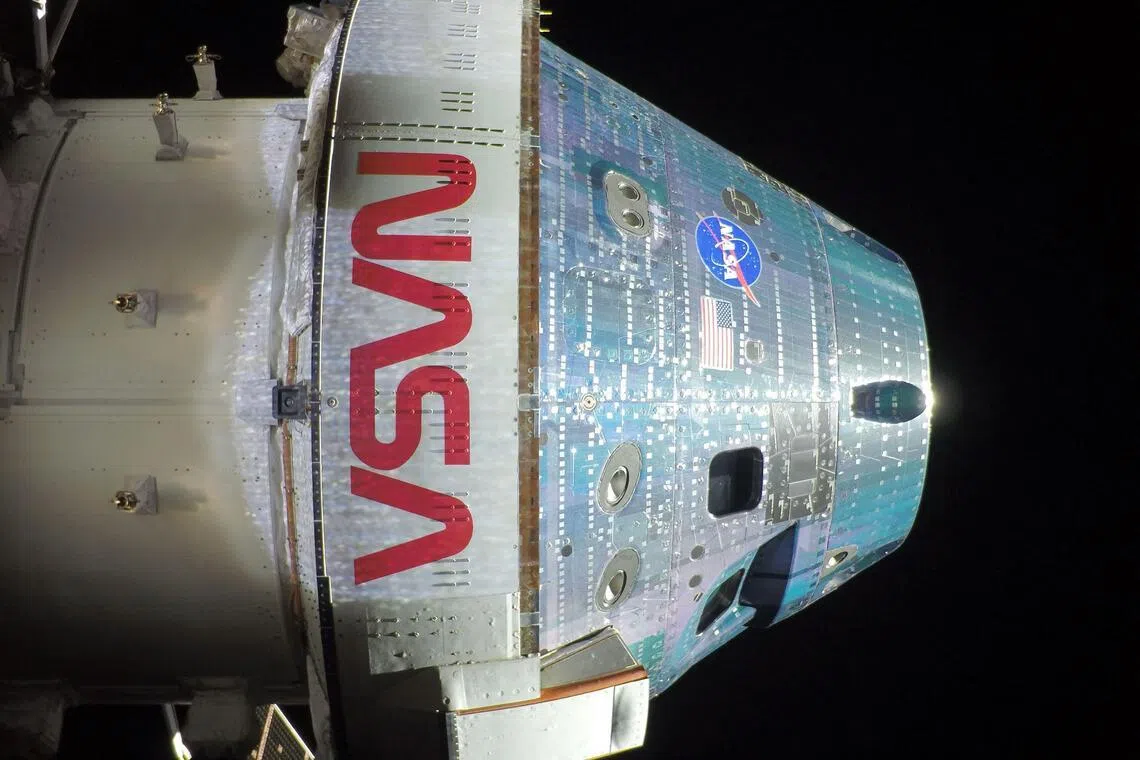 Les astronautes d'Artemis à plus de la moitié du chemin vers la Lune, la Terre dans le rétroviseur