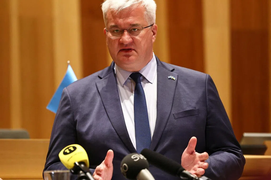 Ukrainian foreign minister calls for dialogue with Poland over army unit name