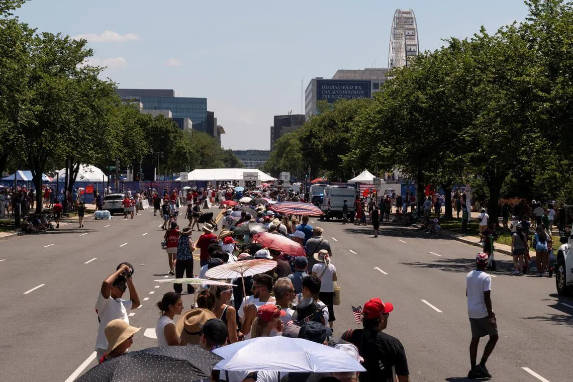 Record smashing heatwave surges from West to eastern US, Canada
