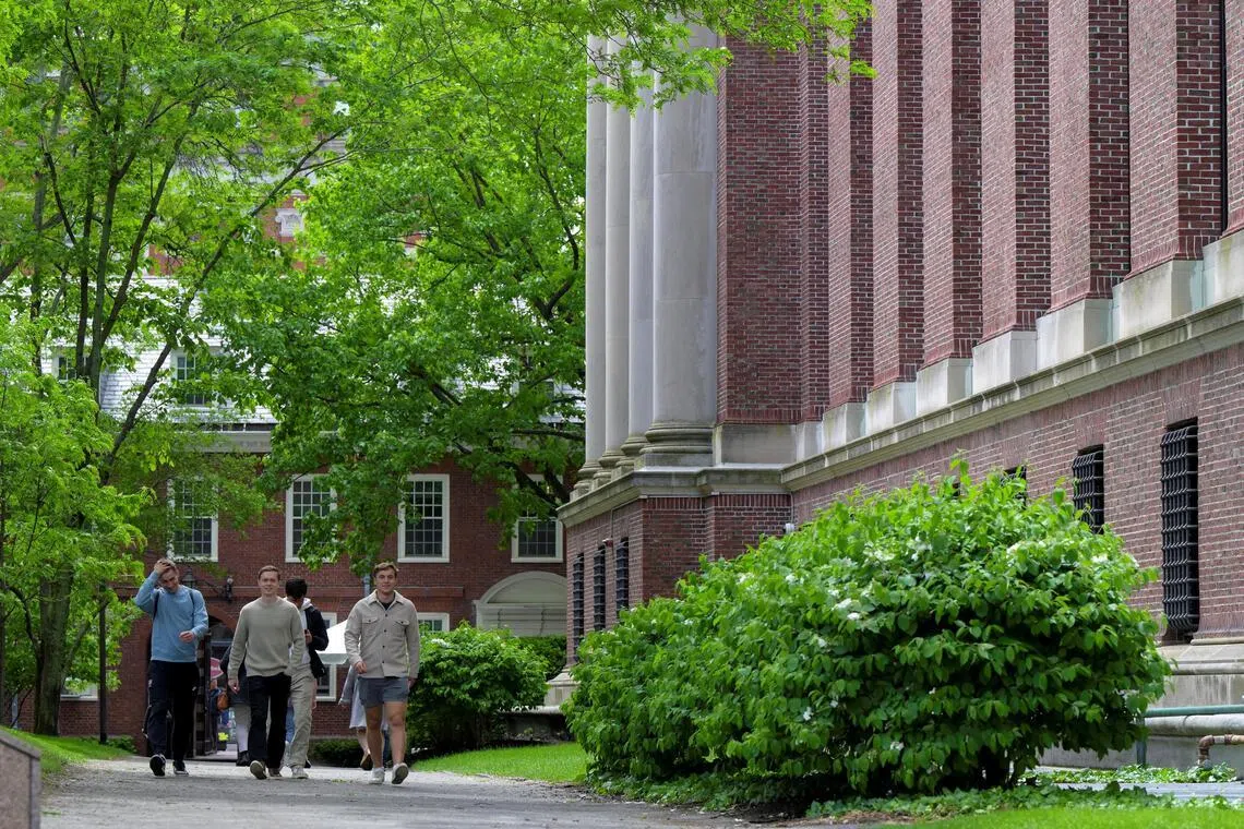 US to change visa regulations for foreign students, journalists