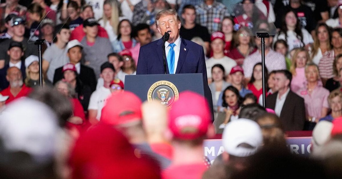 White House denies Trump suggested Iran should ‘take out’ US cities