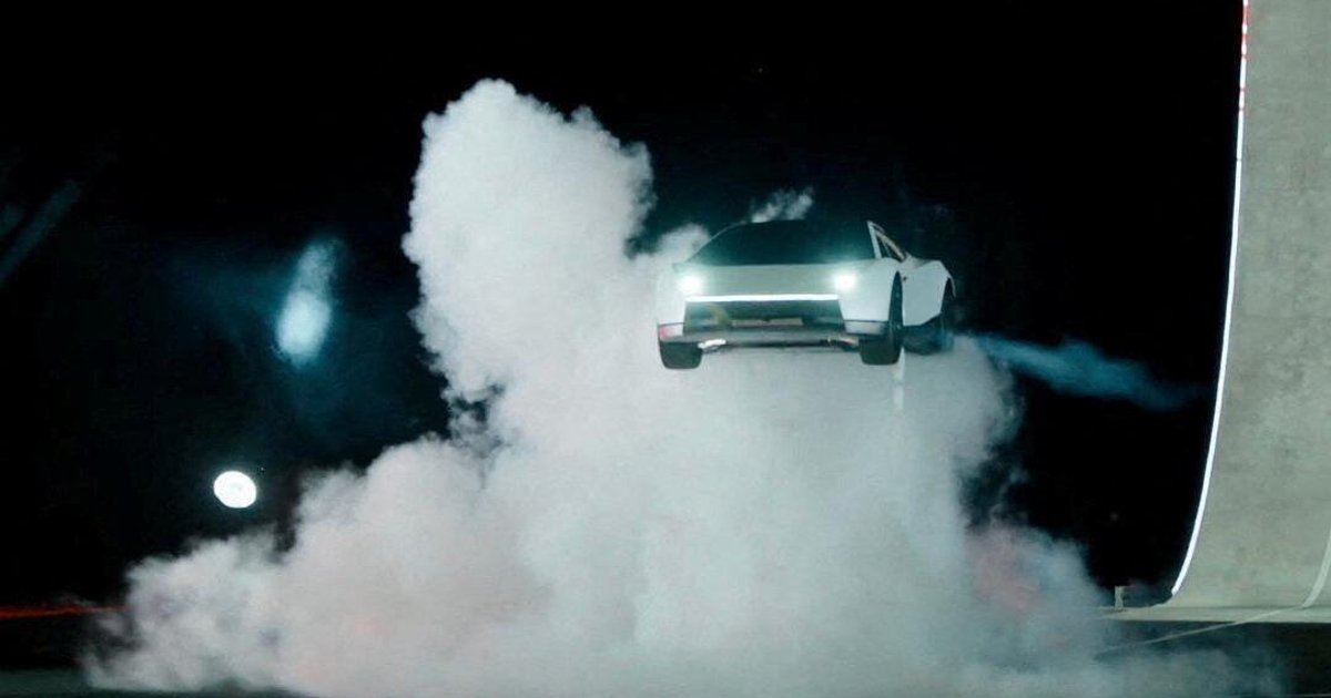 Tesla Roadster with SpaceX thrusters performs aerial stunts, production set for 2028
