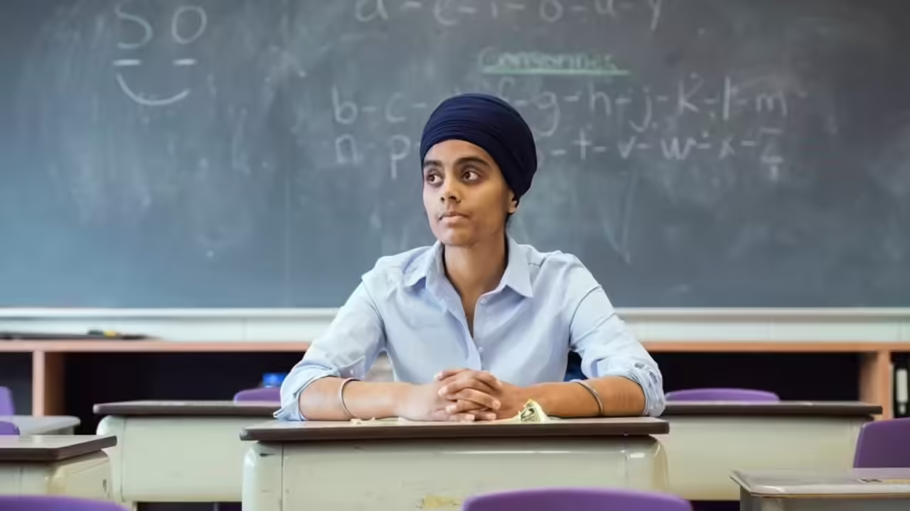 Sikh teacher challenges Canadian bill over ban on turban and kirpan in classrooms