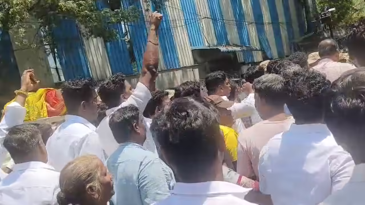 DMK, BJP members clash over fake votes allegations in Chennai