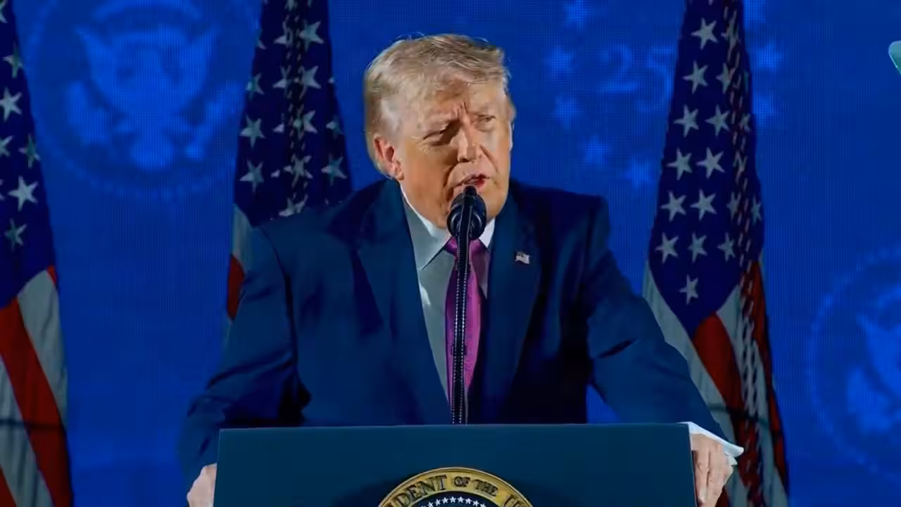 Trump's teleprompter operator under federal probe over alleged insider trading bets