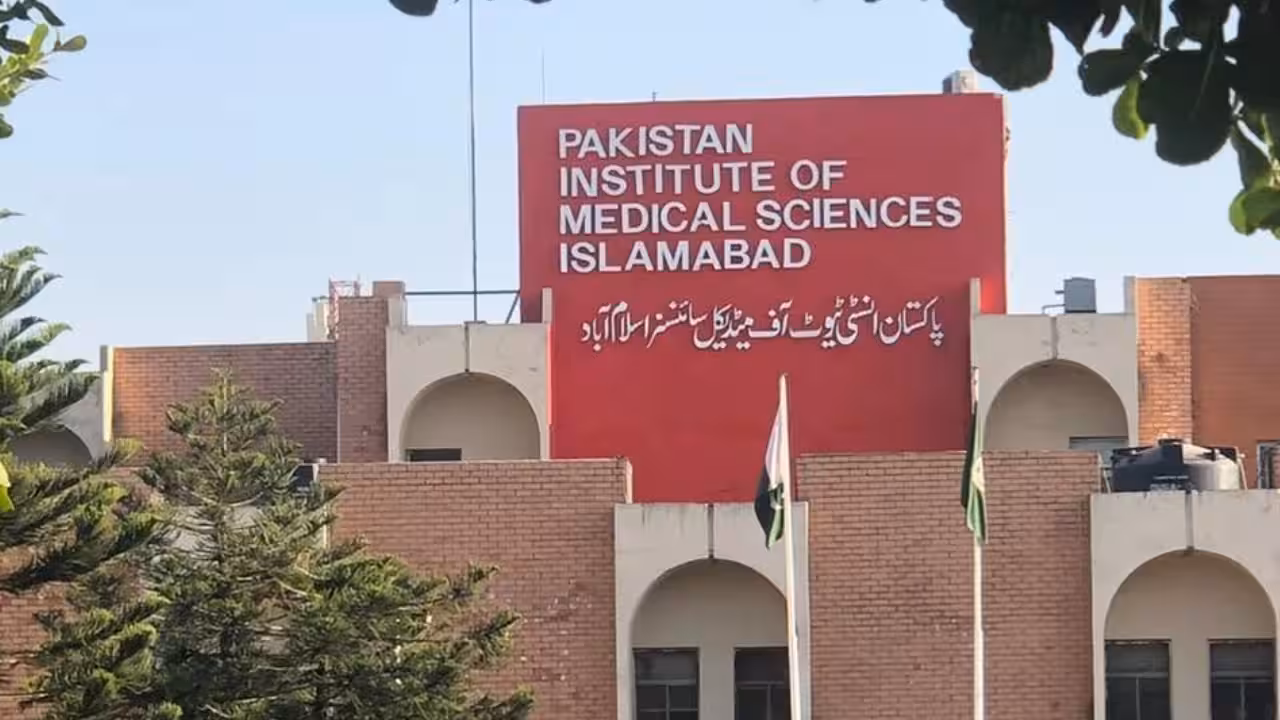15 newborns killed in fire at Islamabad hospital's gynaecology ward in Pakistan