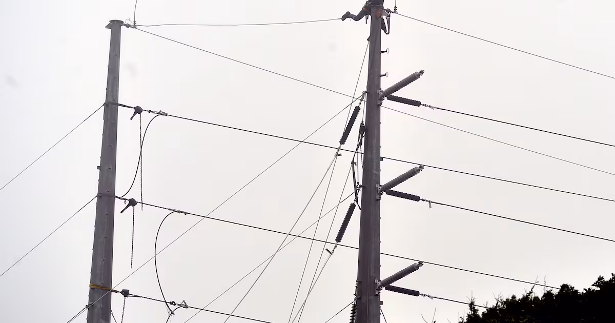 LISTEN | How to keep your house warm while using less electricity