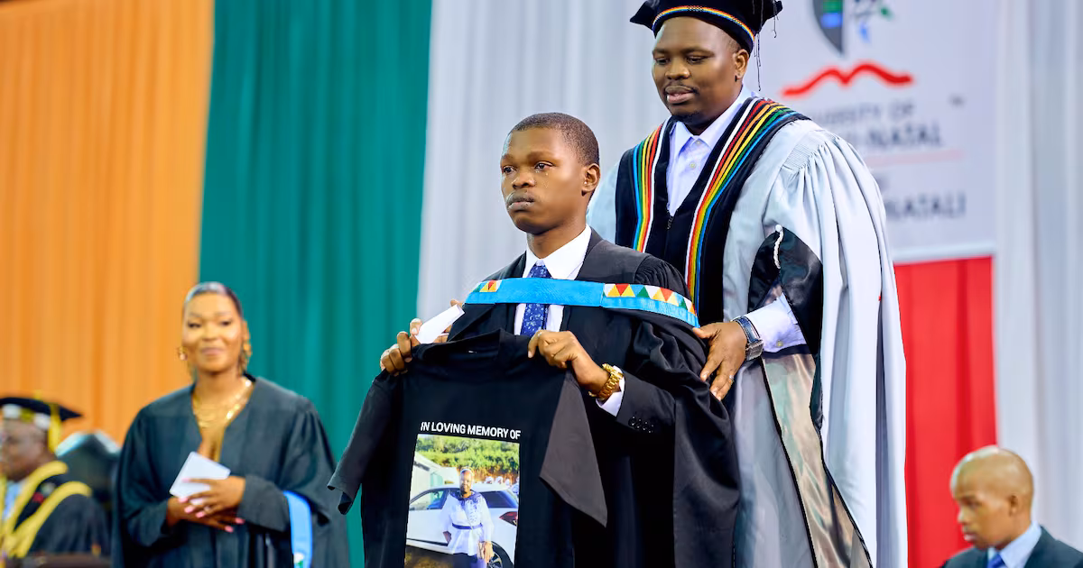 ‘She was my biggest supporter’: UKZN graduate honours late mother during emotional graduation tribute