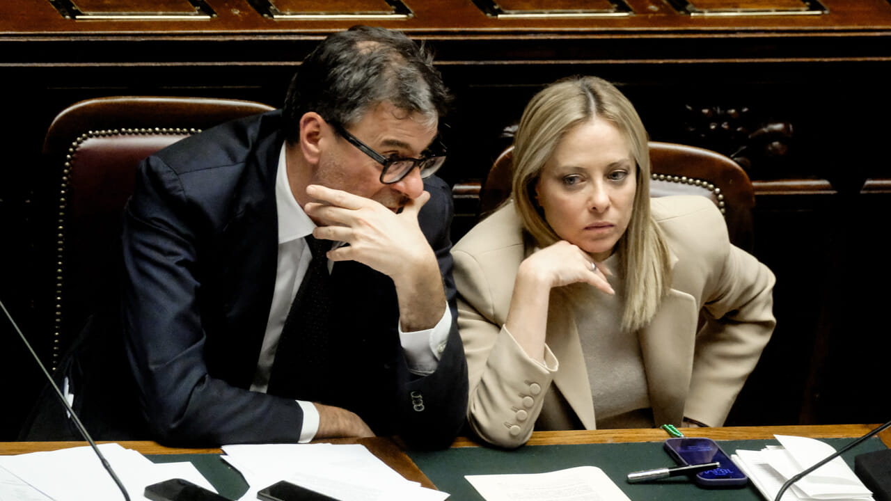 La grande illusione dei soldi "gratis": ecco quanti miliardi di interessi sul Pnrr dovremo pagare (e quando)