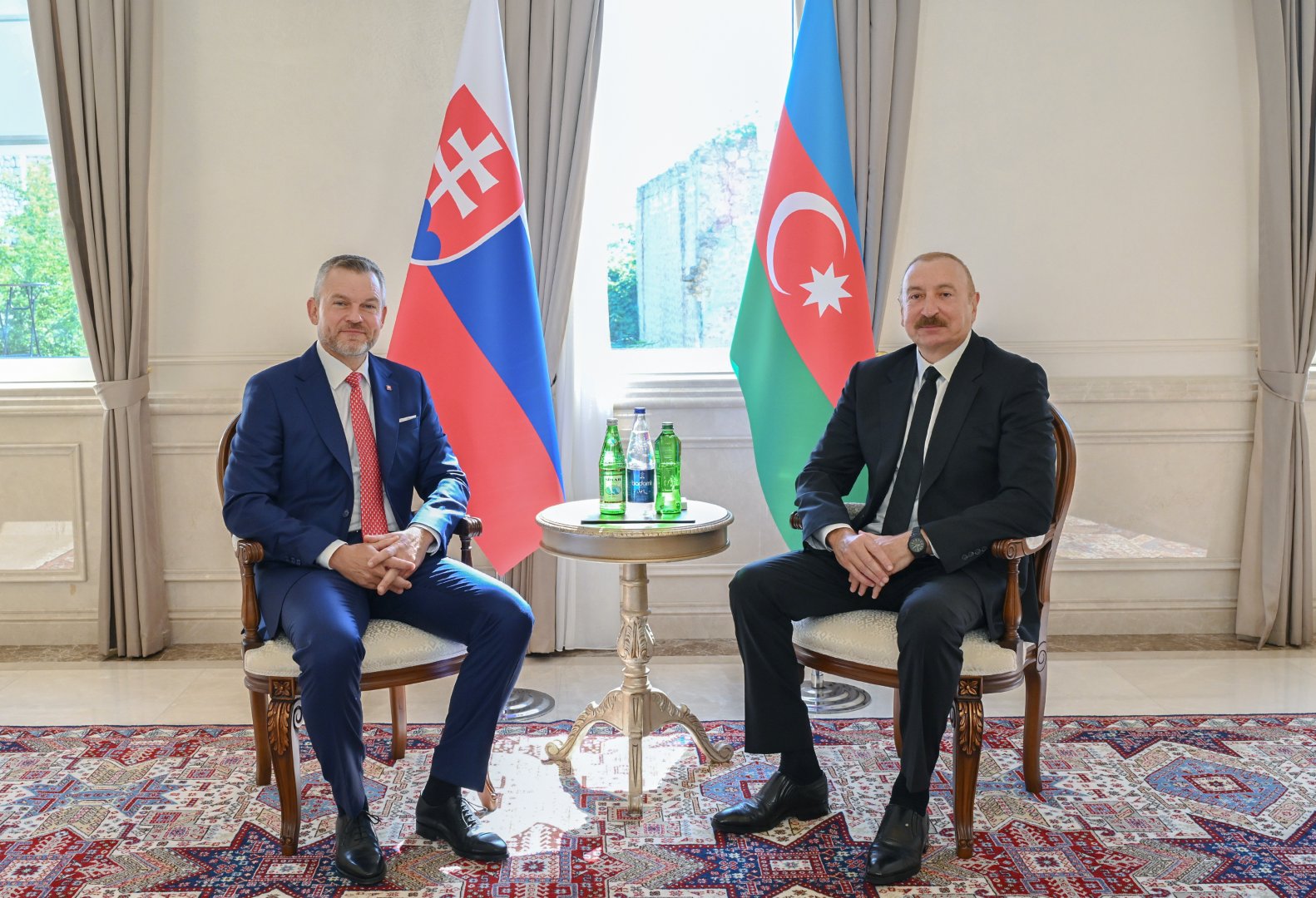 President Ilham Aliyev holds one-on-one meeting with President of Slovakia in Shusha (VIDEO)