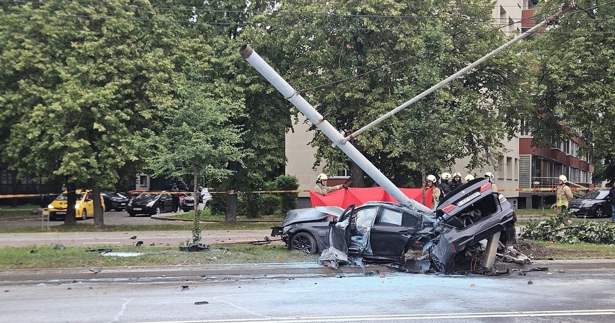 Tragiška avarija sostinės Žirmūnų g.: žuvo du jaunuoliai
