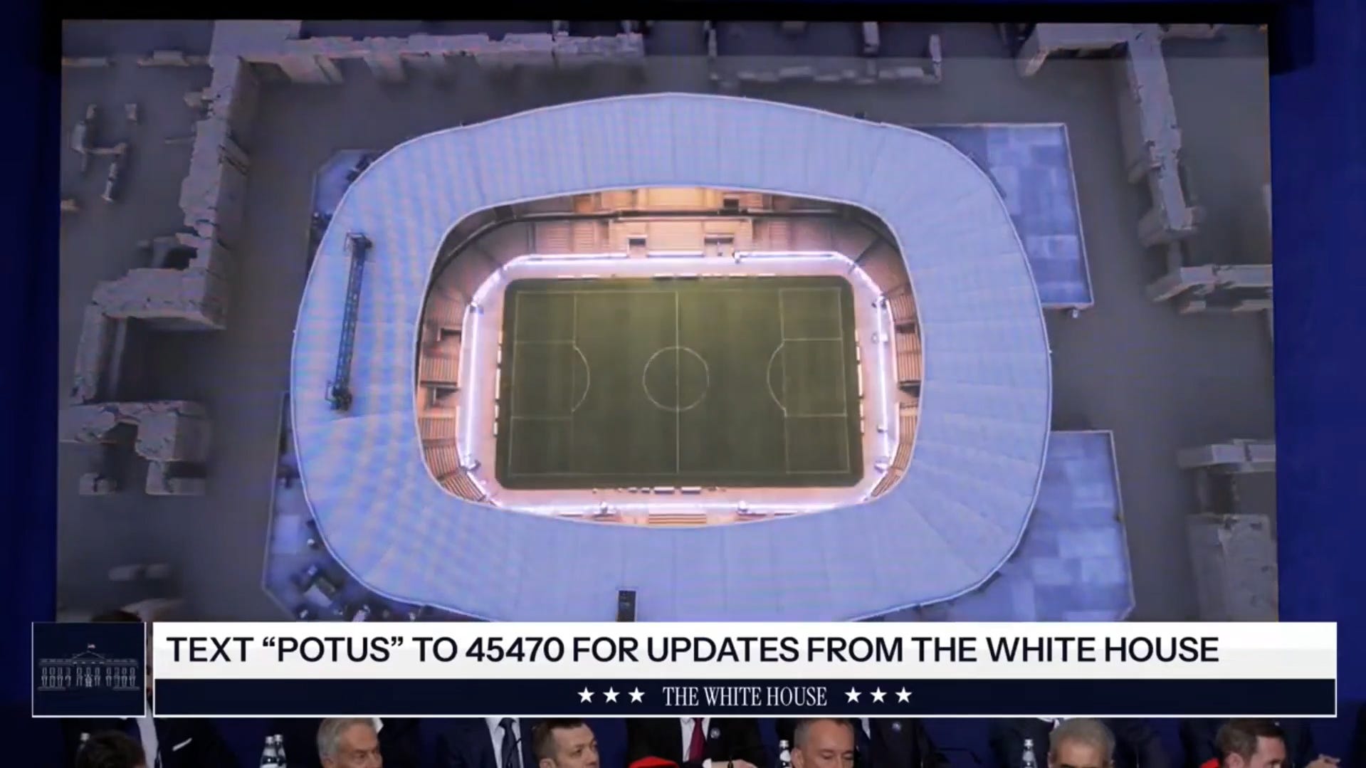 Florian Wirtz del Liverpool se lesiona en el calentamiento antes del partido contra el Nottingham Forest