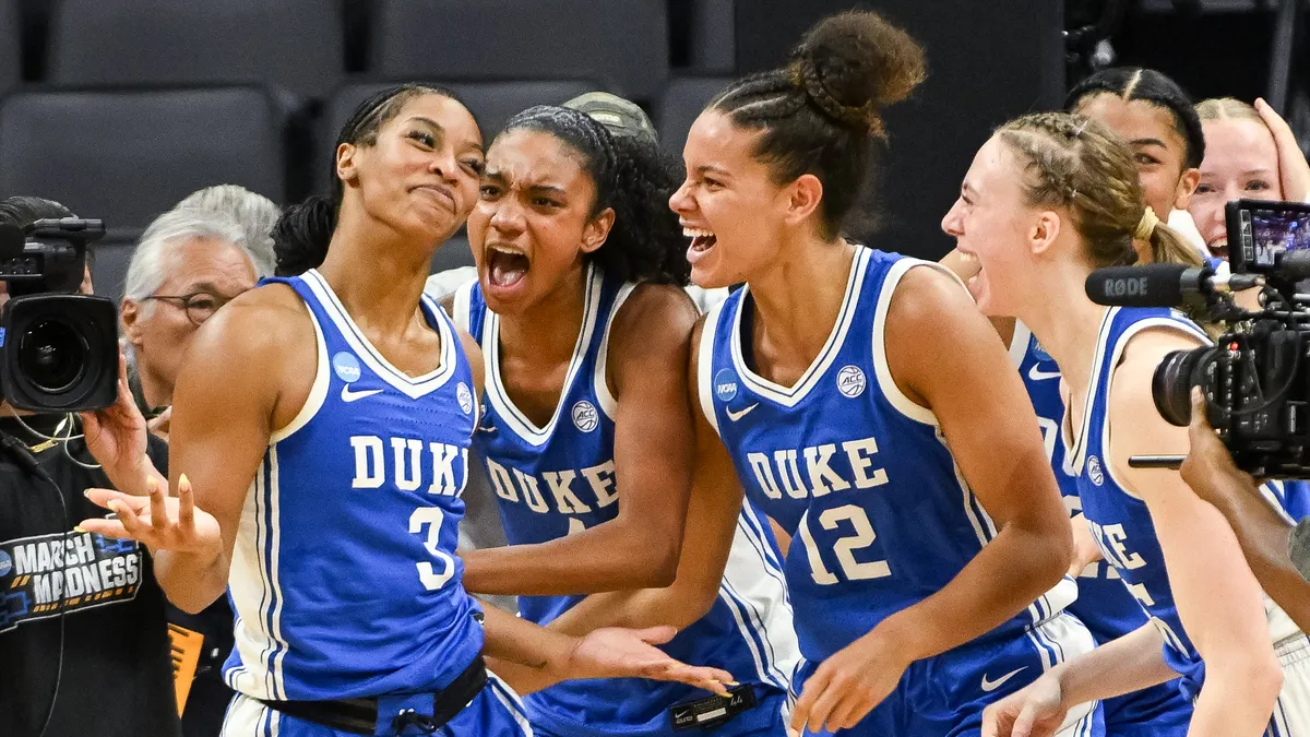 Ashlon Jackson hits buzzer-beater to send Duke to Elite Eight over LSU